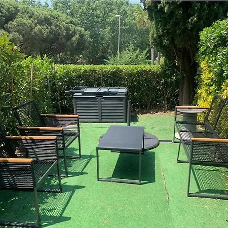 La Petite Perle Appartement Cogolin Buitenkant foto