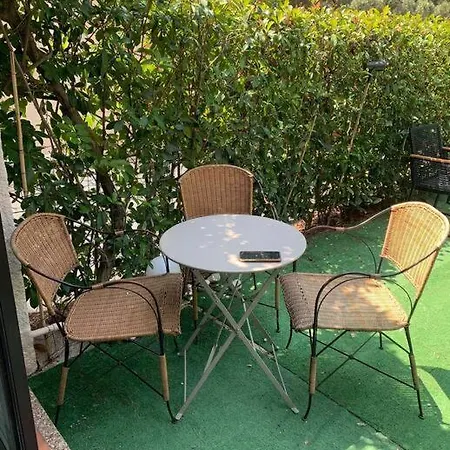 La Petite Perle Appartement Cogolin Buitenkant foto