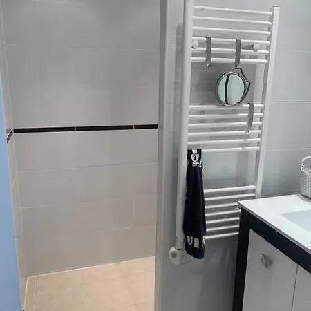 La Petite Perle Appartement Cogolin Buitenkant foto