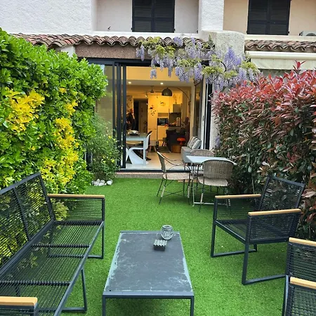 La Petite Perle Appartement Cogolin Buitenkant foto